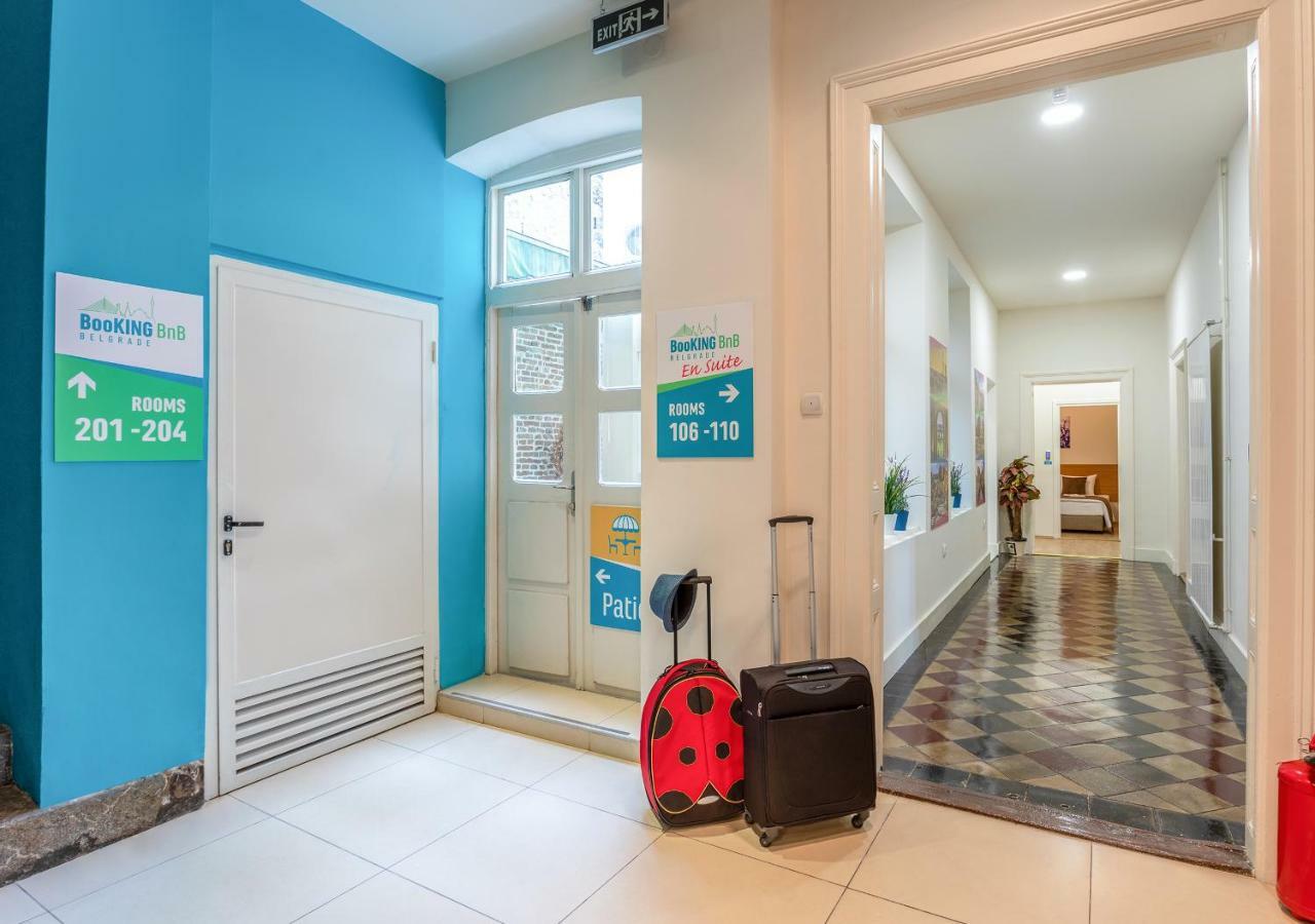 Booking En Suite Belgrad Exterior foto